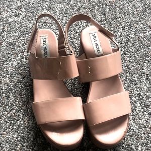 Platform sandals